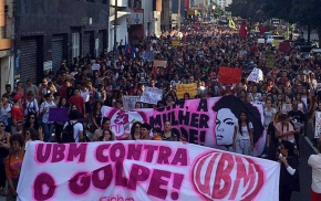 Mulheres: &#039;Não nos calaremos diante desse golpe&#039;