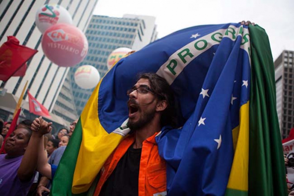 O ajuste que o Brasil precisa é retomar o desenvolvimento