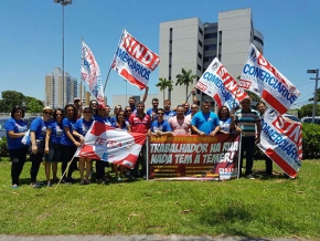 Sindicomerciários presente na luta!