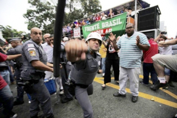 Ato contra Temer reúne 20 mil em SP mesmo após violência da PM