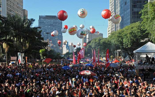 Retrocessos não se negociam. Vamos combatê-los na luta