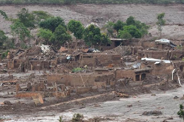 PF indicia Samarco, Vale e consultoria por crime ambiental em Mariana