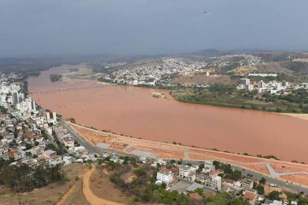 Ibama: desastre de Mariana causa destruição de mais de 660 quilômetros de rios