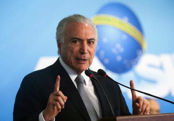 URGENTE: Governo Temer vai assinar decreto que autoriza 12 horas de trabalho por dia!